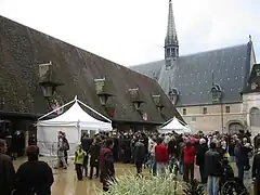 Vente des hospices de Beaune, en automne.