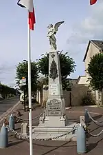Le monument aux morts.