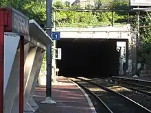 Le tunnel du palais à l'extrémité de la halte.