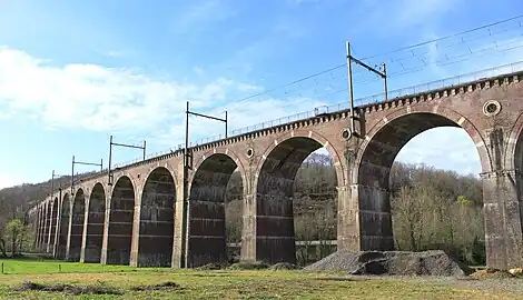 Le viaduc dans le sens Tarbes - Toulouse.