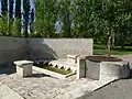 Lavoir, fontaine et prairie d'été.