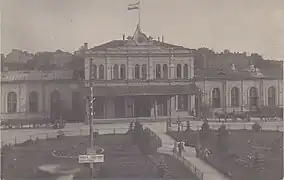 En 1916.