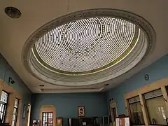 Gare (verrière du hall d'entrée).