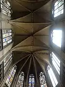 Frise représentant des anges musiciens.