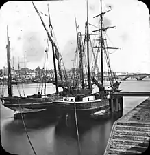 Vue sur l'Adour, Bayonne, Basses-Pyrénées.