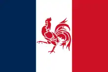 Drapeau de la France marqué en son centre du coq wallon, qui est utilisé par les partisans de la réunion de la Wallonie à la France.