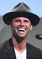 Walton Goggins interprète Chris Mannix, le Shérif.