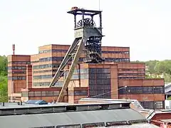 Le puits Wendel 3 et son lavoir.