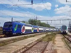 La Z 5630 et la Z 57018 en gare de Montereau en mai 2019.