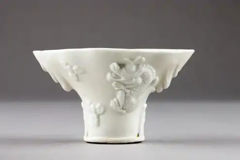 Une tasse décorée de la fin de la dynastie Ming