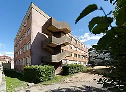Bâtiment H depuis la rue Saint-Antoine.