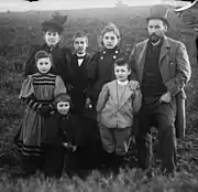 Autoportrait en famille (1895)