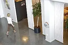 Défibrillateur semi-automatique à Genève, Suisse.