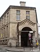 Porche à l'angle de la rue d'Assas et de la rue des Chartreux.