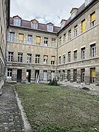 Maison de la Force, autre cour intérieure.