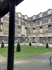 Maison de la Force. Cour intérieure.