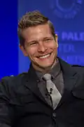 Matt Czuchry interprète le Résident Conrad Hawkins